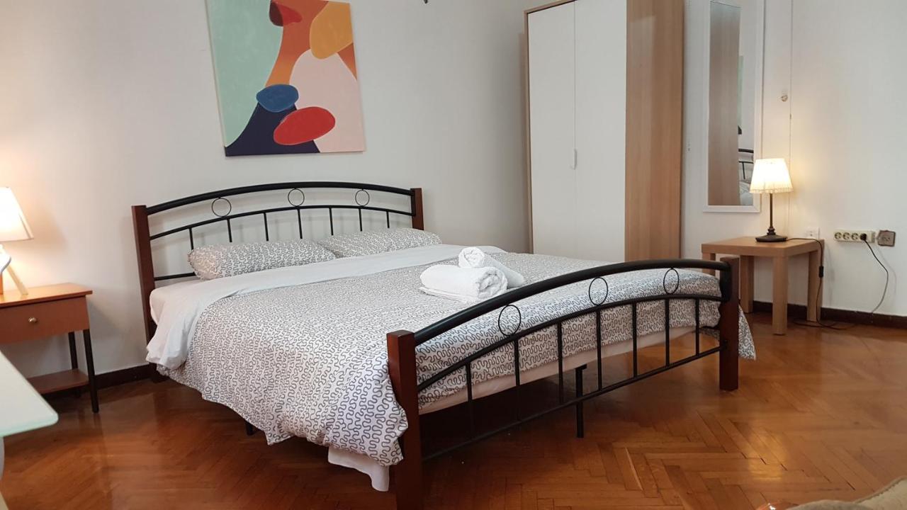 Teal Apartment - Athens Center, 4 Bd, 2 Bath Extérieur photo